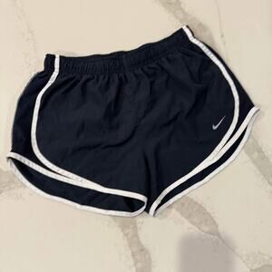Nike Dri-Fit Tempo Running Shorts Women’s Size Medium Classic Black/White Lined